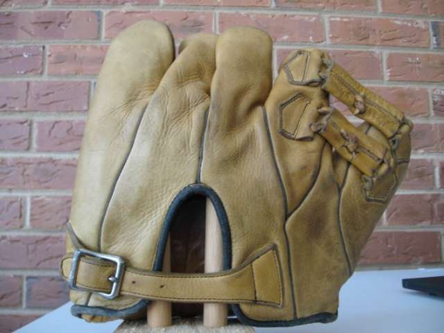 Ethan Allen Goldsmith Back